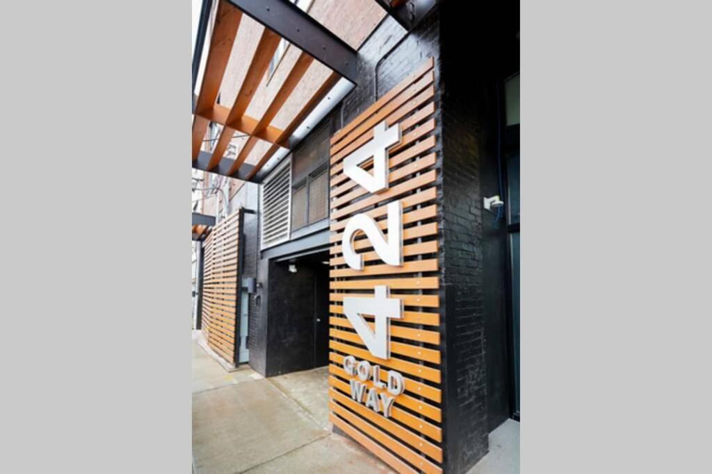 3E *New* Huge! Spacious 3 Bedroom In Oakland That Sleeps 12! Pittsburgh Extérieur photo