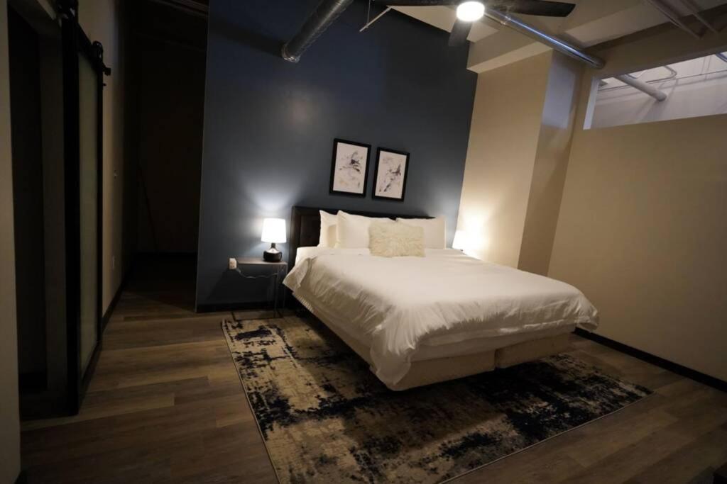 3E *New* Huge! Spacious 3 Bedroom In Oakland That Sleeps 12! Pittsburgh Extérieur photo