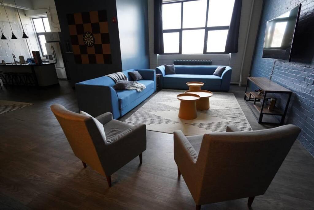 3E *New* Huge! Spacious 3 Bedroom In Oakland That Sleeps 12! Pittsburgh Extérieur photo