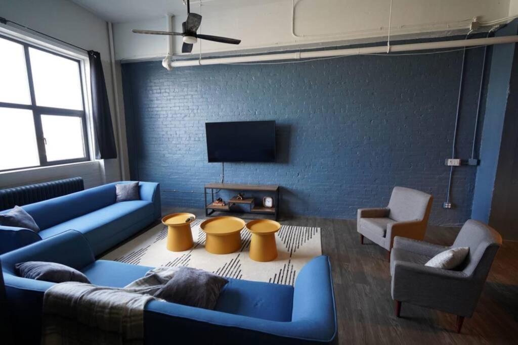 3E *New* Huge! Spacious 3 Bedroom In Oakland That Sleeps 12! Pittsburgh Extérieur photo